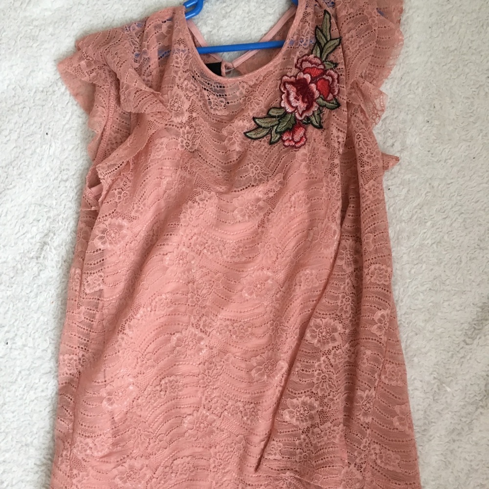 pink lace tank with rose embroidery size S